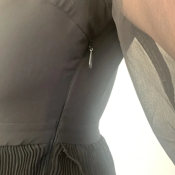 Topshop Mini Dress Size 4 Sheer Black Long Sleeve V-Neck Pleated Tiered NWT! $75 - Picture 8 of 16